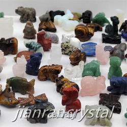 100pcs Mix Natural Quartz Crystal Skull Carved Crystal Skull Animal Wholesale