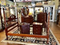 1950s Lillian Russell Collection Davis Cabinet Company Bedroom Furniture Company