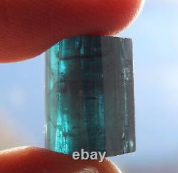 28CARATS WHOLE SALE OLD STOCK Tourmaline indicolite blue rough FACET/CARVING