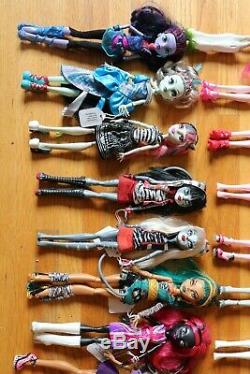 33 Monster High Collectible Dolls & Clothing And Accessories Lot Huge Lot