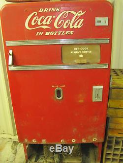 8-COCA COLA VENDO 83 Bottle Coke vending machine 1947-1953