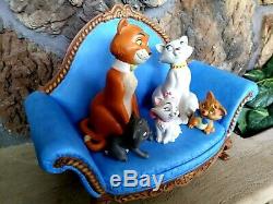 ARISTOCATS FAMILY GROUPING ON SOFA BASE, WDCC FIGURINES, All New, MIB, with COA