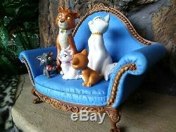 ARISTOCATS FAMILY GROUPING ON SOFA BASE, WDCC FIGURINES, All New, MIB, with COA