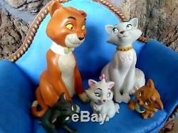 ARISTOCATS FAMILY GROUPING ON SOFA BASE, WDCC FIGURINES, All New, MIB, with COA