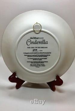 Beautiful Four Piece Cinderella Disney 3D Plates SET