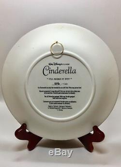 Beautiful Four Piece Cinderella Disney 3D Plates SET