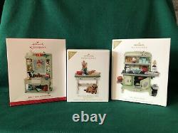 Hallmark Mrs. Clauss Kitchen Table, Stove & Sink-Signed 2012 & 2014 Dollhouse