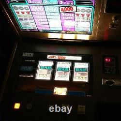 IGT RARE S Plus. SLANT TOP SLOT MACHINE! Triple diamond and red white and blue