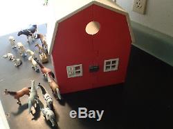 Large Lot Schleich Red Barn and Barnyard Animals Cow Bull Dog Horses FARM STABLE