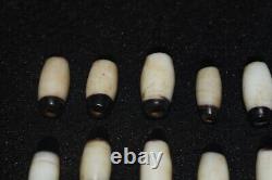 Lot Sale 28 Ancient Agate Stone Chungzi Dzi Beads with Stripes in Good Condition