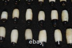Lot Sale 28 Ancient Agate Stone Chungzi Dzi Beads with Stripes in Good Condition