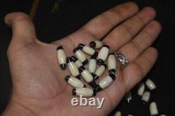Lot Sale 28 Ancient Agate Stone Chungzi Dzi Beads with Stripes in Good Condition