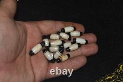 Lot Sale 28 Ancient Agate Stone Chungzi Dzi Beads with Stripes in Good Condition