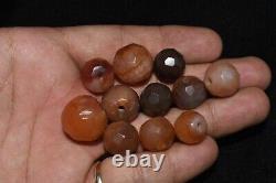 Lot Sale 30 Large Ancient Yemeni Aqeeq Carnelian Stone Beads in Good Condition