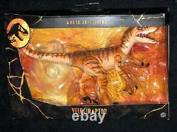 Mattel? Jurassic World Amber Collection Velociraptor Delta Pteranodon