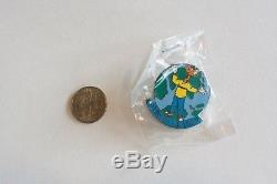 Rare Lot of 20 Unopened Toys R Us Lapel Pins 1948 1957 1978 1984 1998