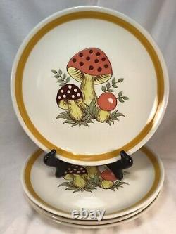 Sears Roebuck Merry Mushrooms set of 4 Dinner Plates Made in Japan 1977