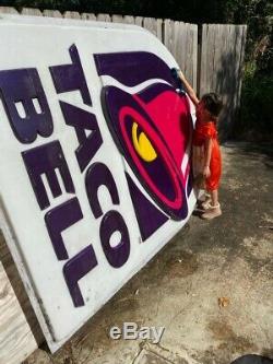 Taco Bell Signs