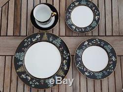 Vintage 1978 Fitz and Floyd 20 Piece Dinnerware Set Chinoiserie Black Gold