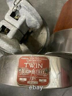 Vintage Federal Sign & Signal Twin Beacon Ray Safety Light Model 11 2B10
