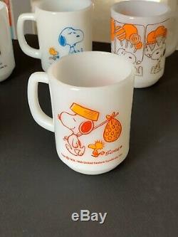 Vintage Snoopy FireKing Mug Set All 10 Original Mugs! 1958-1965