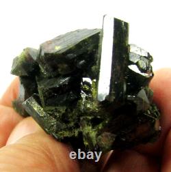 WHOLESALE. LOT of 18 PIECES of GREEN EPIDOTE FINE CRYSTALS on MATRIX from PERÚ